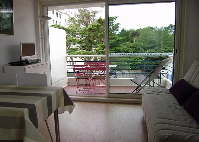 + 20m De La * La Baule